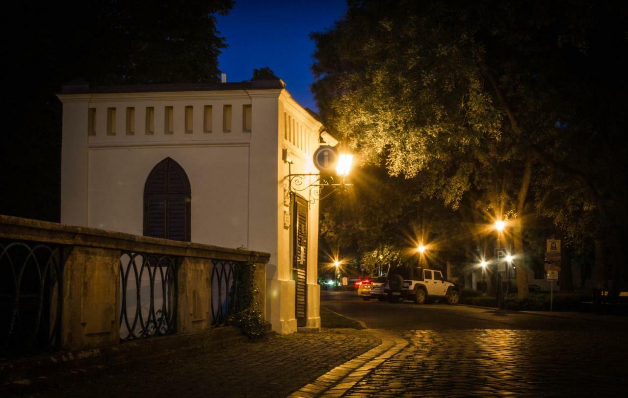 Feliz Apartman Дьюла Экстерьер фото